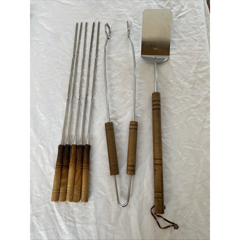 Bar-B-Q Grill Wooden Handle Tongs, Spatula And 5 Kabob Skewers